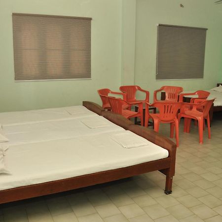 Valli Hotel Thanjavur Exterior foto